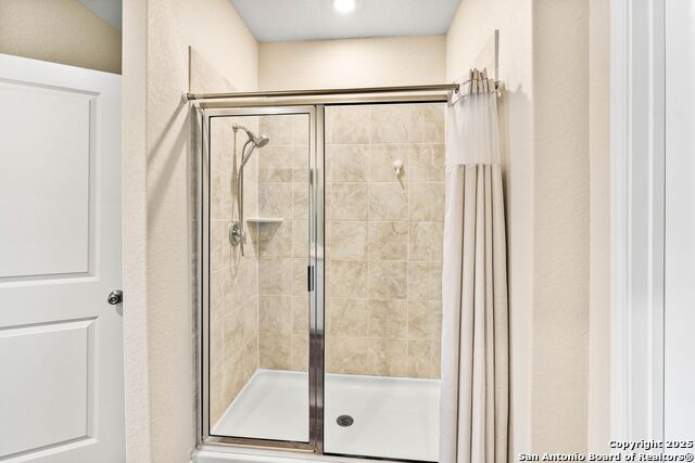 Listing photo id 20 for 3402 Angus Creek
