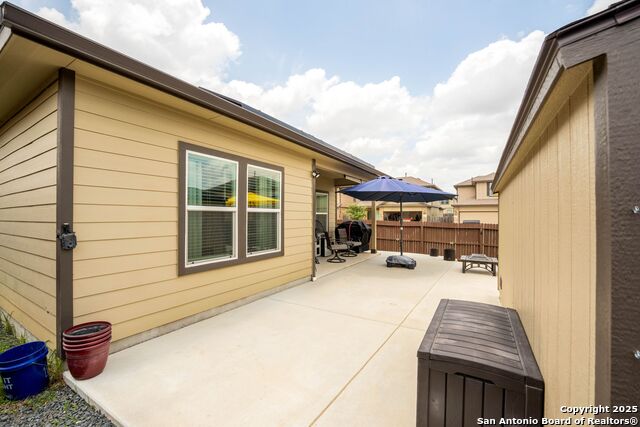 Listing photo id 31 for 3402 Angus Creek