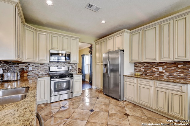 Image 9 of 30 For 12838 Vidorra Circle Dr