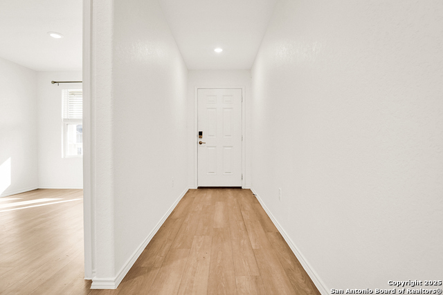Listing photo id 1 for 8038 Chanting Bend