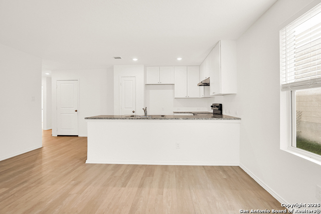 Listing photo id 4 for 8038 Chanting Bend
