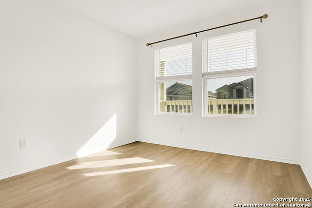 Listing photo id 6 for 8038 Chanting Bend