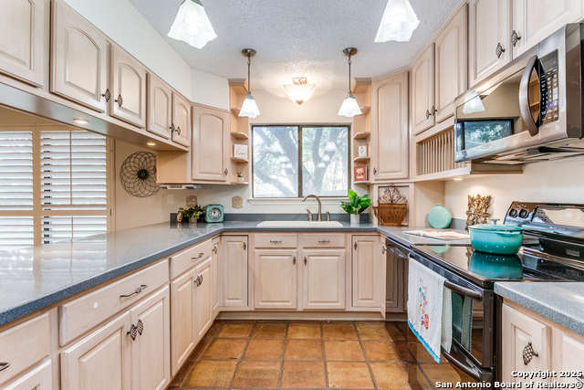 Image 12 of 24 For 2634 Crow Vly