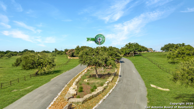 Image 15 of 21 For 212 S. John Bird