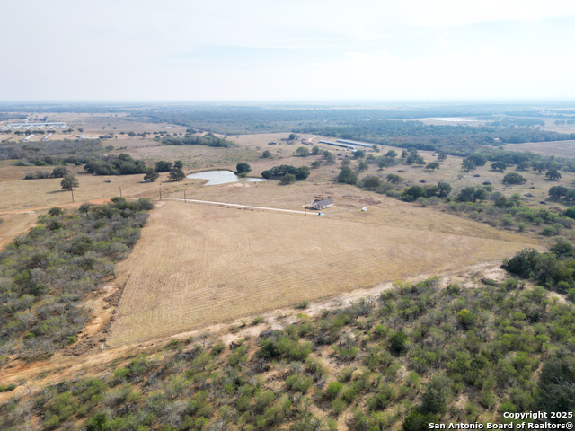 Listing photo id 15 for 956 Johnson Farms