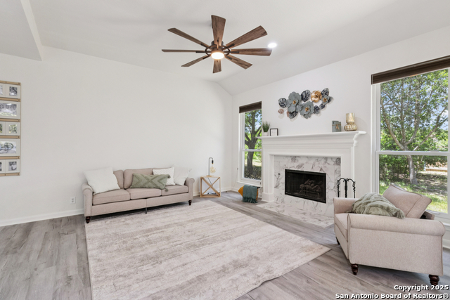 Image 9 of 51 For 2023 Flint Oak