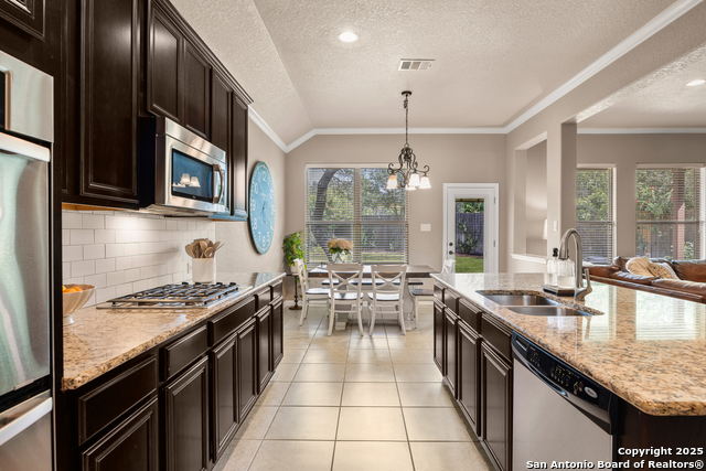 Image 14 of 36 For 17419 Oak Canyon