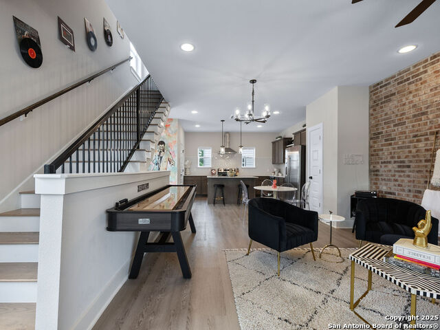 Image 14 of 41 For 411 Ira  1101