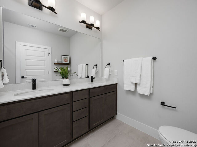 Image 27 of 41 For 411 Ira  1101