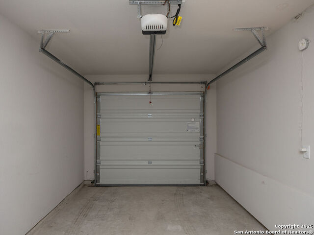 Image 32 of 41 For 411 Ira  1101