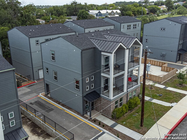 Image 34 of 41 For 411 Ira  1101