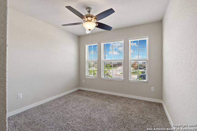 Listing photo id 20 for 7503 Coffee  