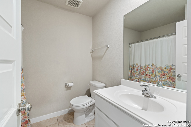 Listing photo id 21 for 7503 Coffee  