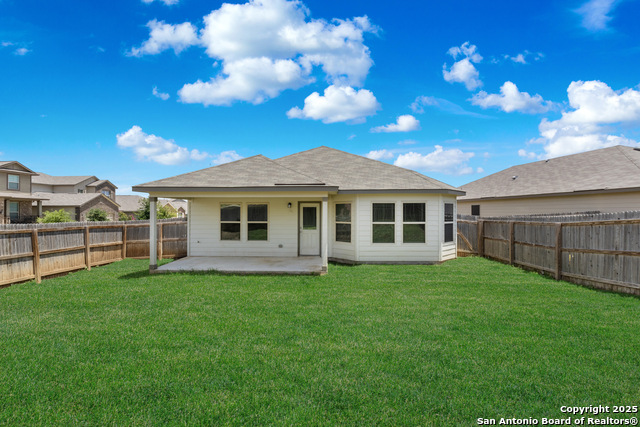 Listing photo id 25 for 7503 Coffee  