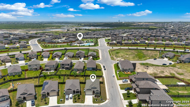 Listing photo id 28 for 7503 Coffee  