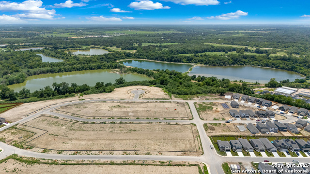 Listing photo id 31 for 7503 Coffee  