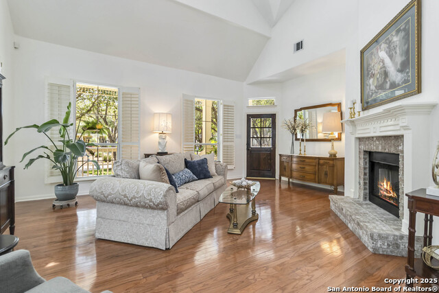 Image 7 of 38 For 2212 Cotton Blvd