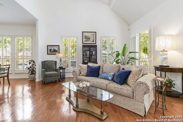 Image 9 of 38 For 2212 Cotton Blvd