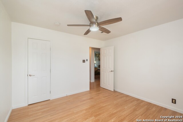 Image 23 of 41 For 12303 Pearsall Rd