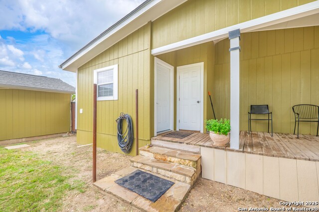 Image 24 of 41 For 12303 Pearsall Rd