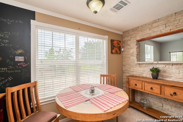 Image 7 of 41 For 12303 Pearsall Rd