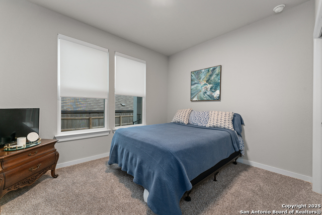 Image 18 of 31 For 15011 Wychwood Pl