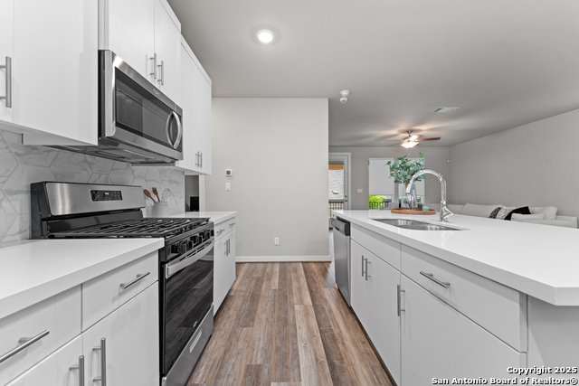 Image 6 of 31 For 15011 Wychwood Pl