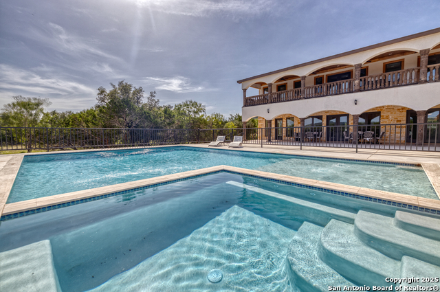 Listing photo id 18 for 1747 Mountain Valley