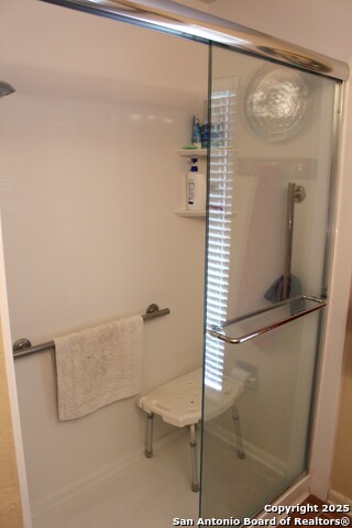 Image 12 of 25 For 116 Bluebonnet Dr E