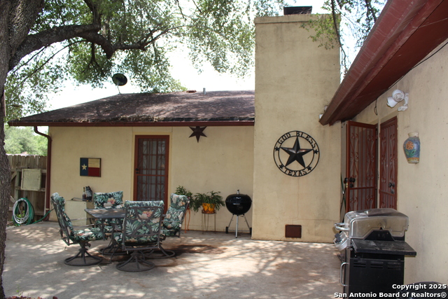 Image 22 of 25 For 116 Bluebonnet Dr E