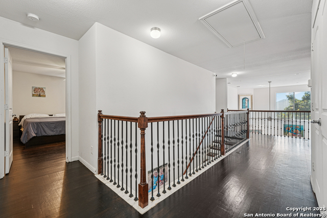 Listing photo id 29 for 110 Farm House