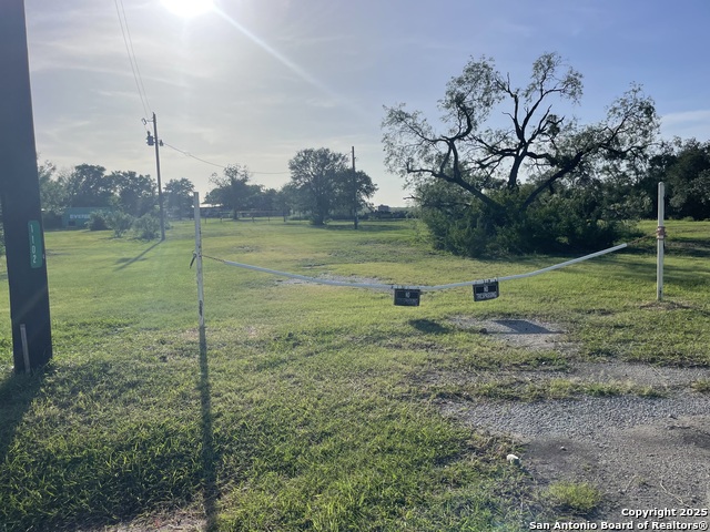 Details for 1102 Fm 1343, Castroville, TX 78009