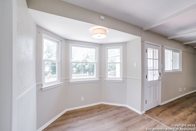Listing photo id 12 for 3323 Old Frg