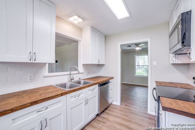 Listing photo id 13 for 3323 Old Frg