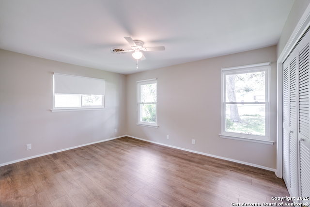 Listing photo id 17 for 3323 Old Frg