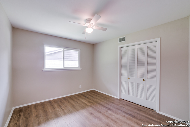 Listing photo id 18 for 3323 Old Frg