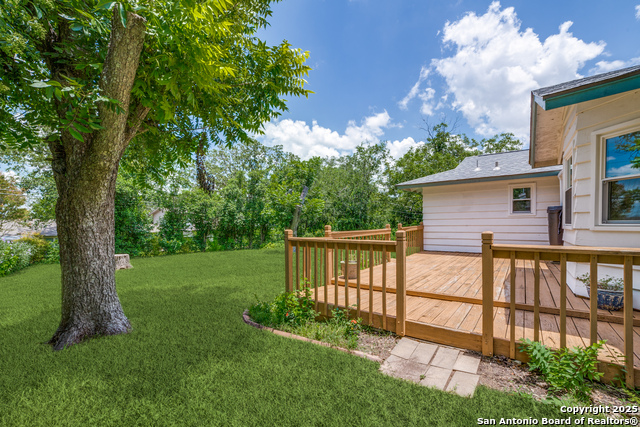 Listing photo id 23 for 3323 Old Frg
