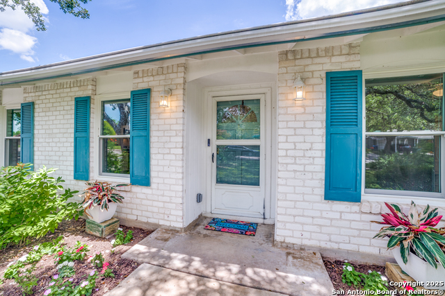 Listing photo id 2 for 3323 Old Frg