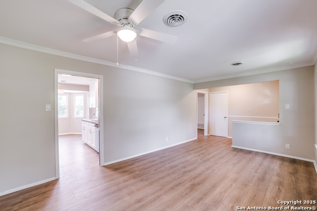 Listing photo id 5 for 3323 Old Frg