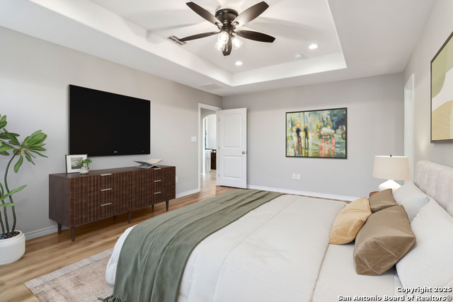Image 10 of 19 For 527 Monte Vista