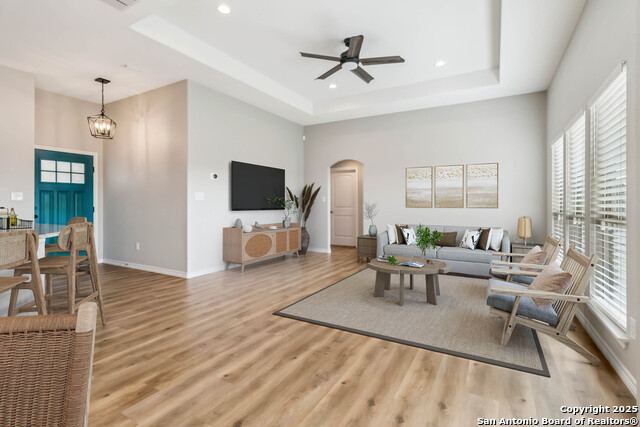 Image 3 of 19 For 527 Monte Vista