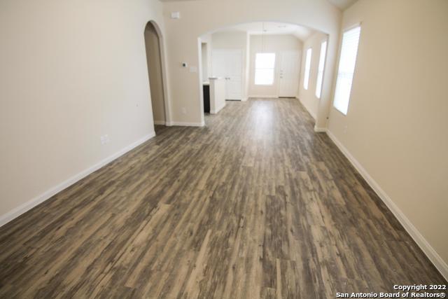 Image 9 of 13 For 5519 Degan Way