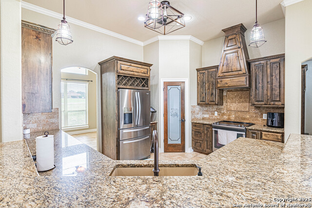 Listing photo id 9 for 108 Westfield Ranch