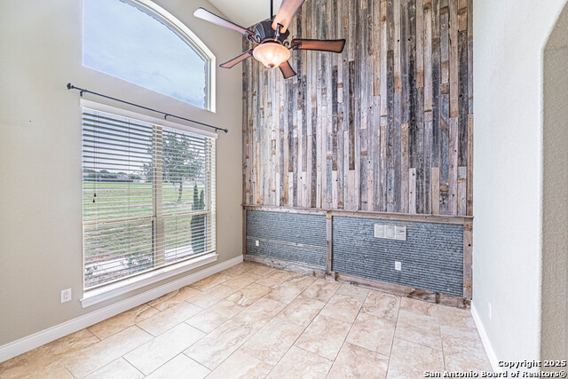 Listing photo id 13 for 108 Westfield Ranch