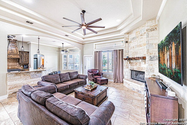 Listing photo id 7 for 108 Westfield Ranch
