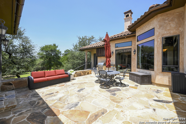 Listing photo id 30 for 464 Paradise Hills