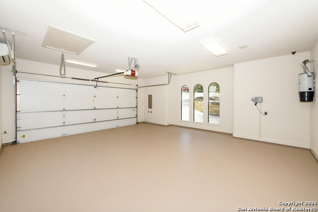 Listing photo id 33 for 464 Paradise Hills