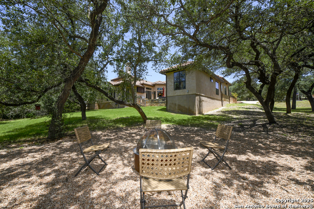 Listing photo id 34 for 464 Paradise Hills