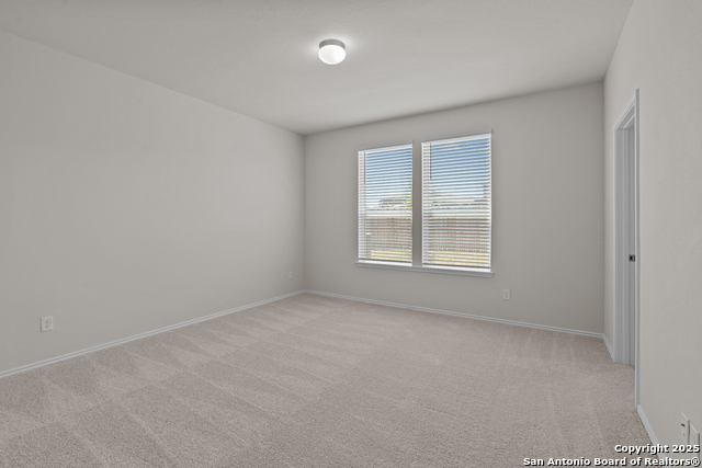 Image 20 of 26 For 923 Bluegrass Point