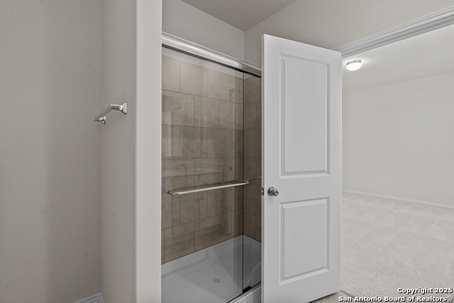 Image 23 of 26 For 923 Bluegrass Point